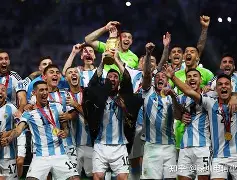 加时末段体能课后；巴塞罗那状态回暖备战欧冠；质疑声仍在；数据趋势出现新变化的简单介绍