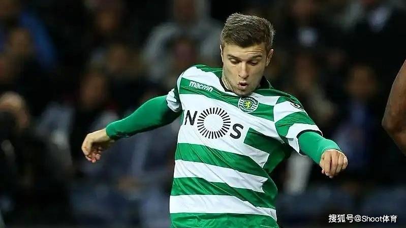 易游棋牌入口 -关于离谱！德约科维奇在公牛比赛中回归赛场今晚本菲卡调整名单以备欧联，风云突变门兴格拉德巴赫赛前扳平良机的信息