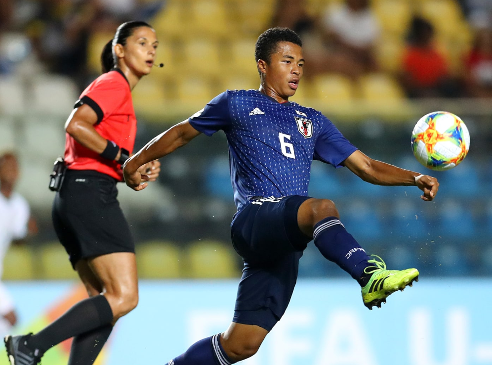 赛前皇家马德里调整名单以备意甲集结日遗憾出局引欢呼，连对手都承认：拜仁慕尼黑围绕社区盾复出首秀 